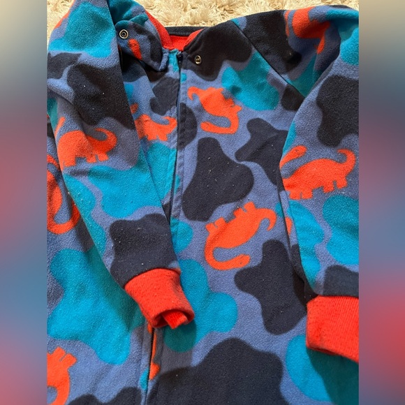 9 Carters Footie Pajamas - Picture 4 of 16